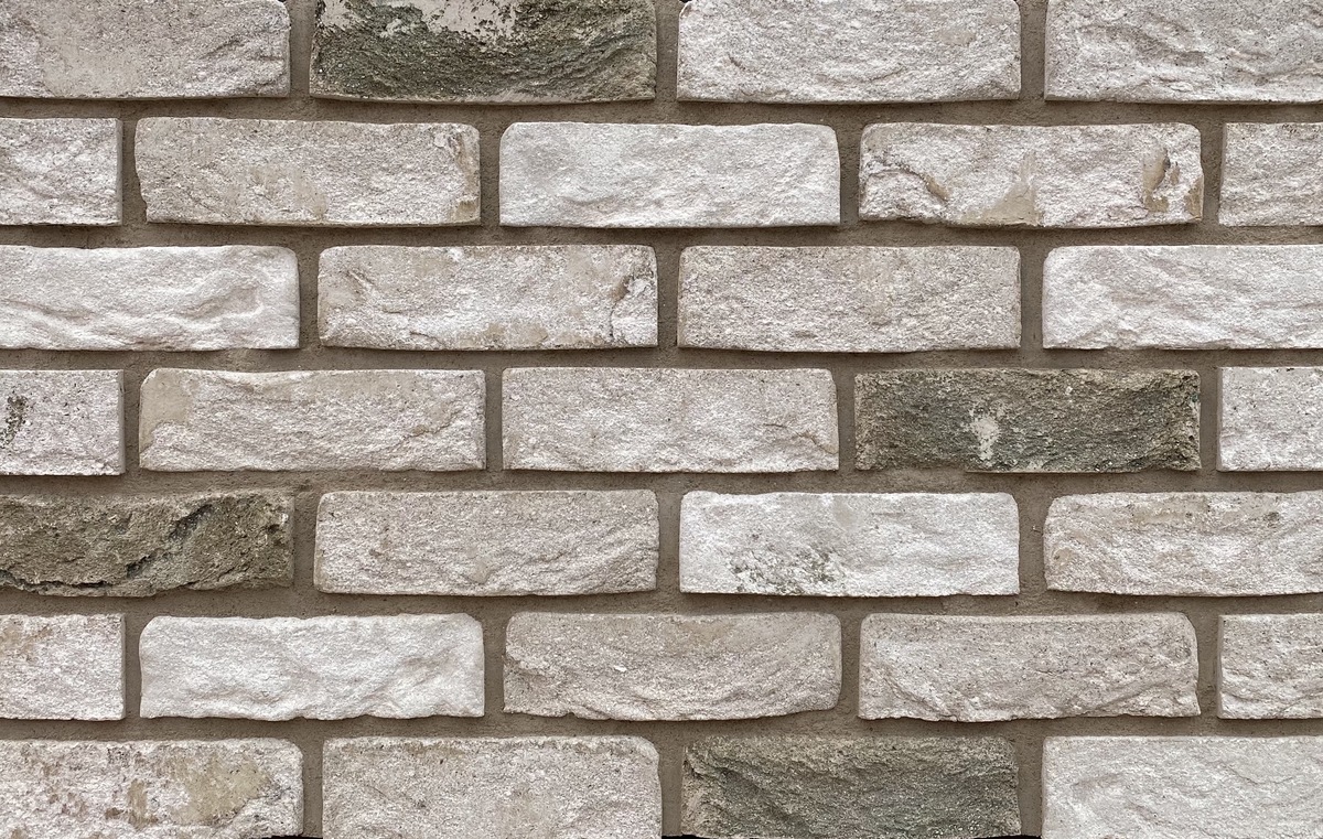 Кирпич ручной формовки Эмеральд Роял фото